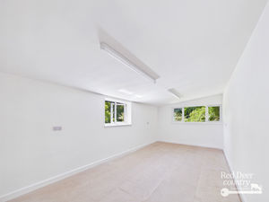Garden Office- click for photo gallery